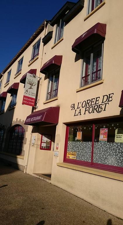 儿洛利森林酒店 Campénéac 外观 照片