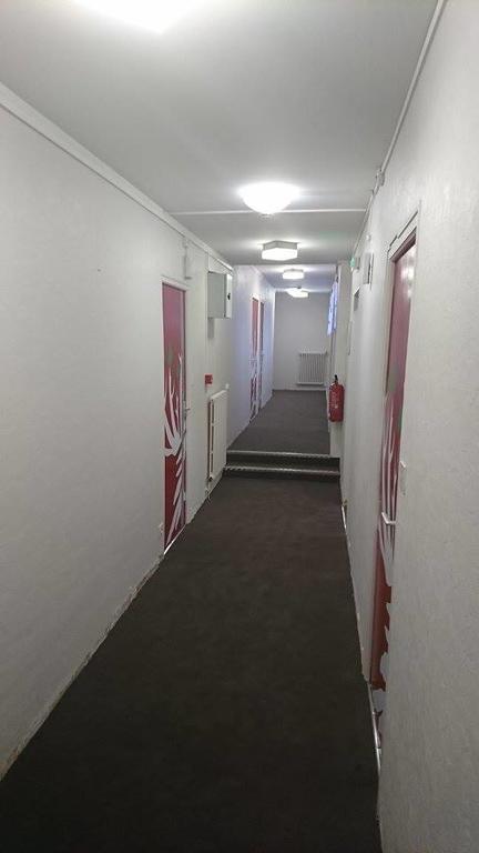 儿洛利森林酒店 Campénéac 外观 照片